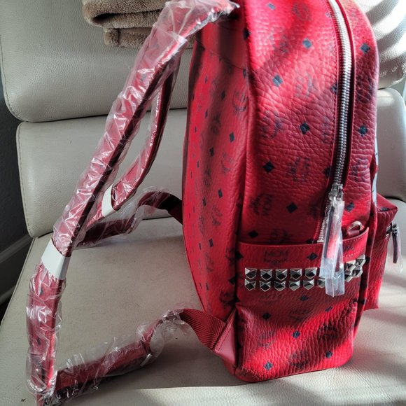 MCM Handpainted Custom Medium Backpack Red w/black monogram *Snoopy* - Picture 3 of 4